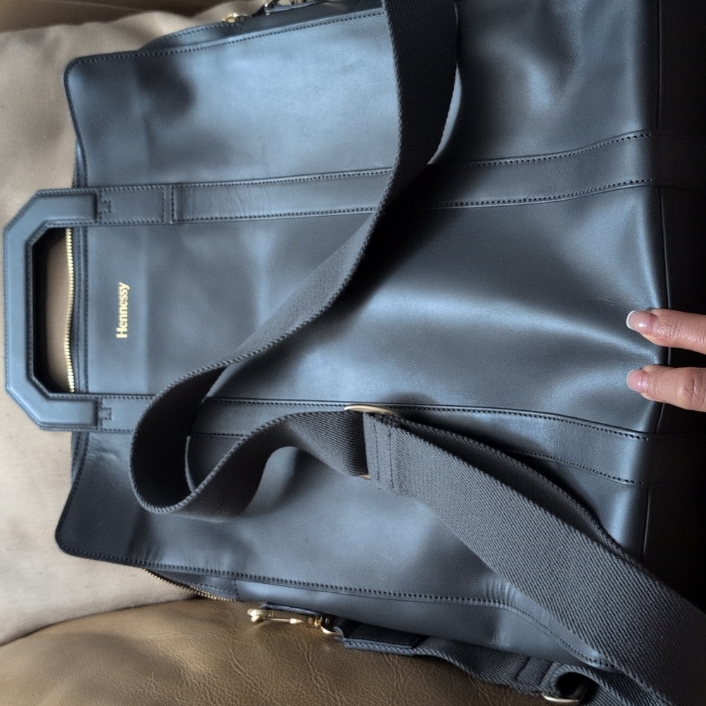 Rare Hennessy Gray Leather Messenger Laptop Carrier Tote Bag - Picture 13 of 13